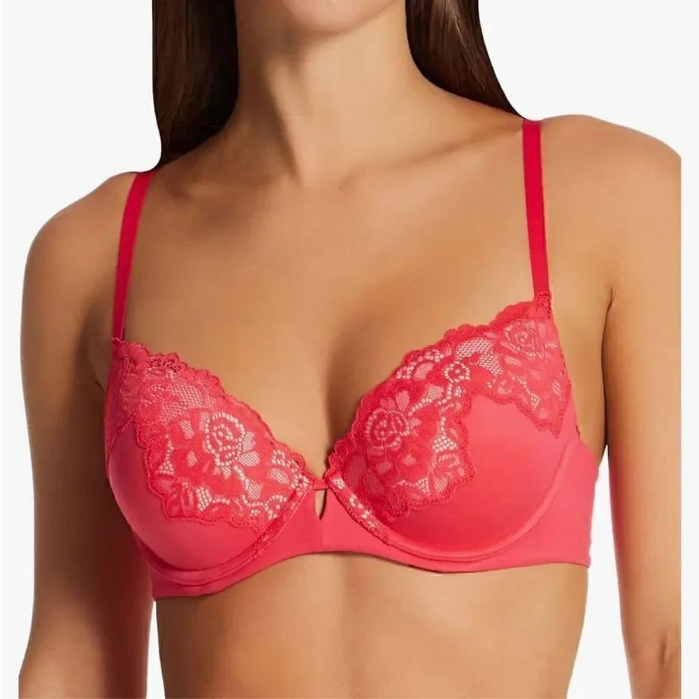 Maidenform Womens Comfort Devotion Your Lift Underwire Bra
